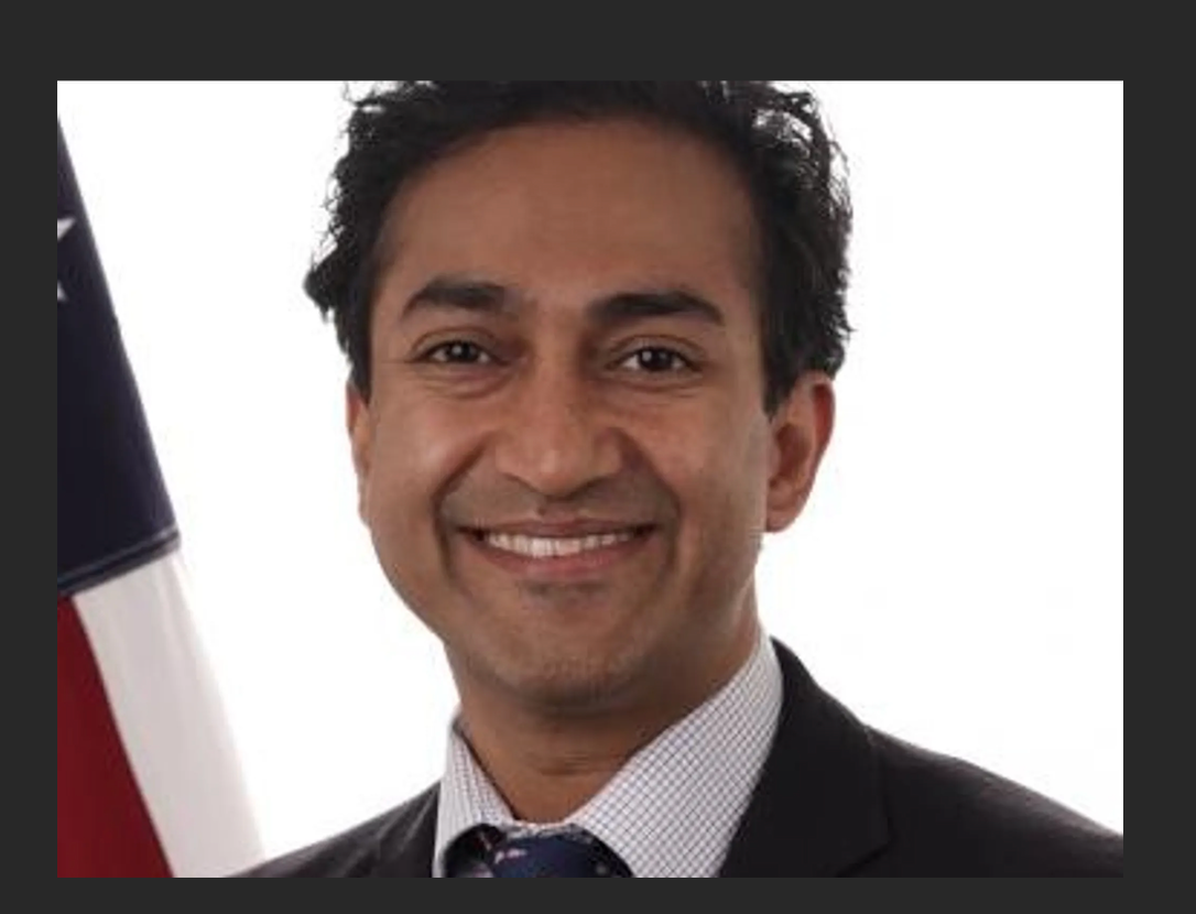 Photo inspiration: Visual Reference: Indian American Doctor Resigns From Fda Role After Conservative